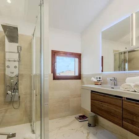 Almary Dream Luxury Bed & Breakfast Baia Sardinia
